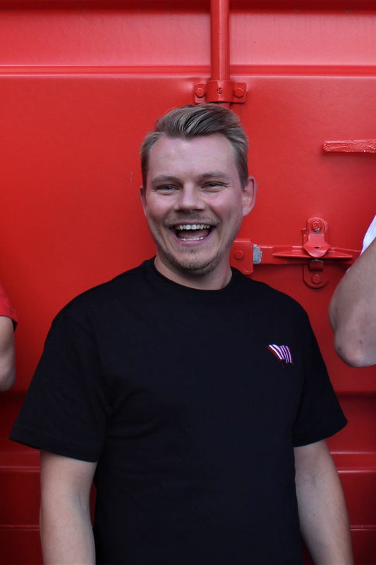 Vesttribunen T-shirt med Logo - Sort